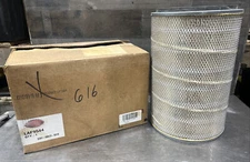 LAF9544 LUBER FINER  Genuine Air Filter Nos  Surplus