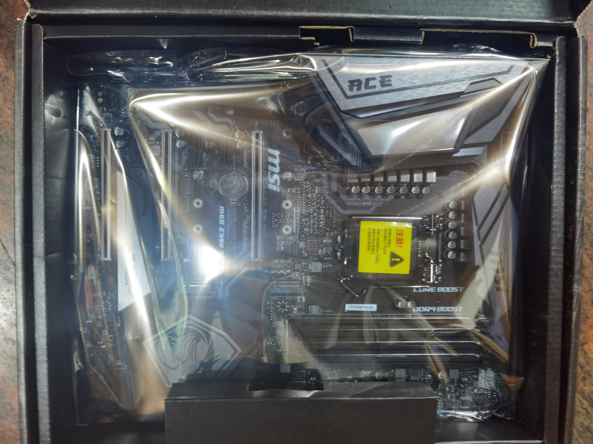 MSI MEG Z390 ACE Motherboard Intel Z390 4 x DDR4 LGA 1151 ATX USB