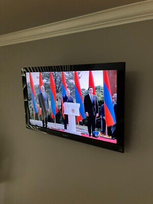 Sony Bravia 40'' TV (KDL-40EX400)