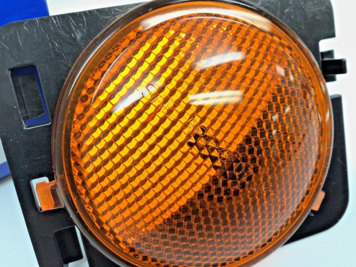 2007-2018 Jeep Wrangler LH Driver Side Marker Lamp Assembly