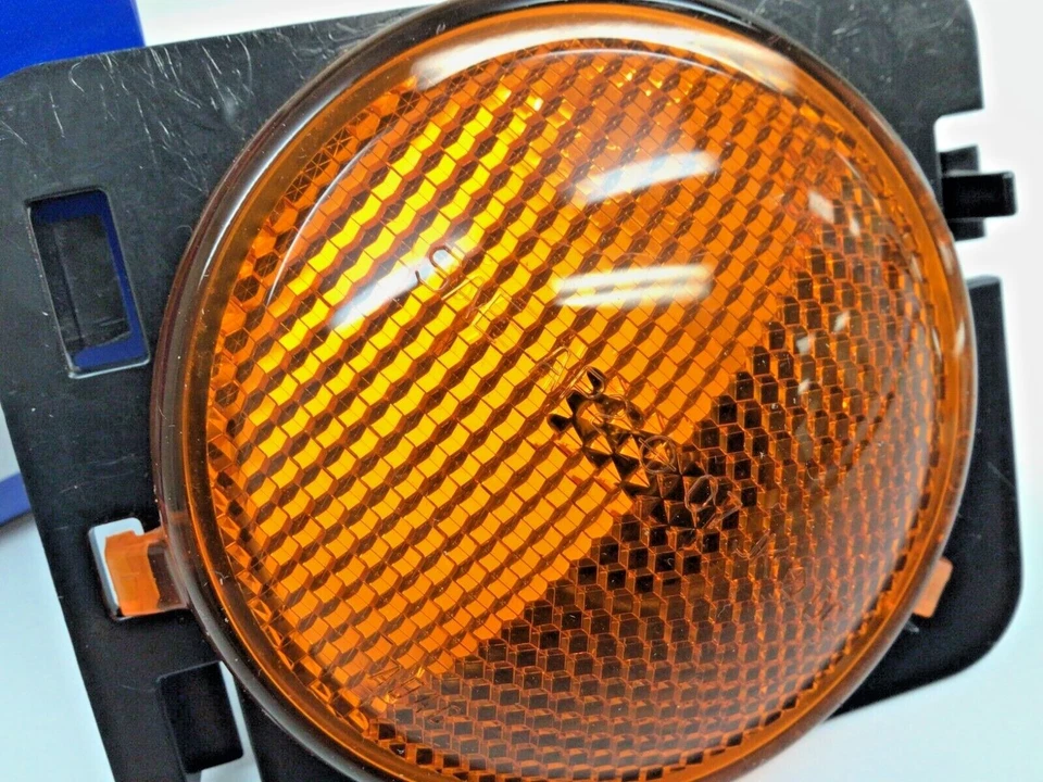 2007-2018 Jeep Wrangler LH Driver Side Marker Lamp Assembly new OEM 55078145AA - Image 2 of 4