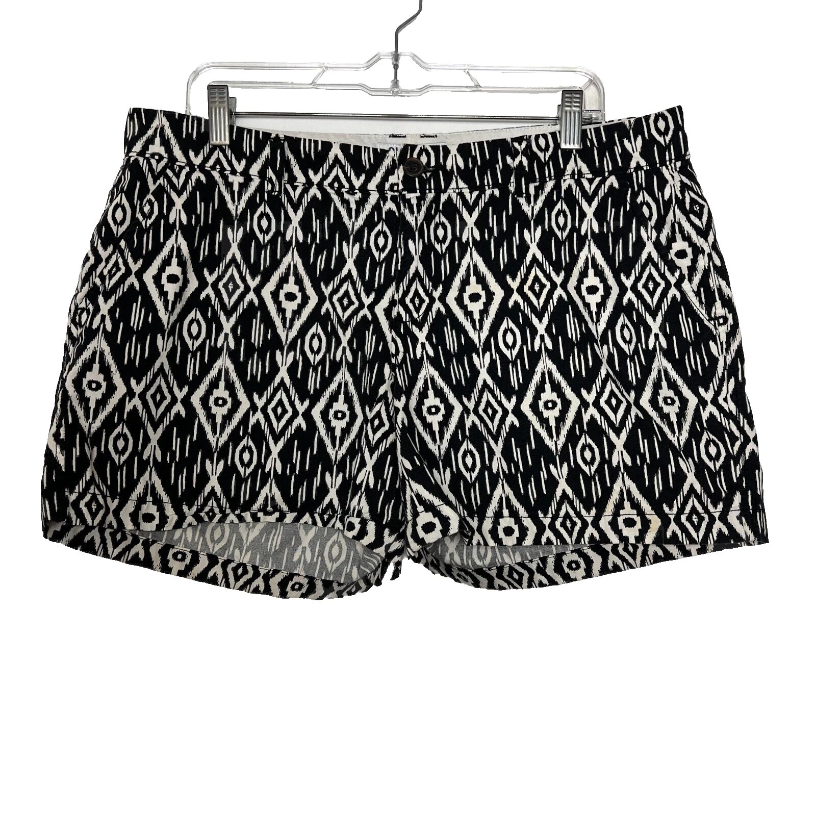 Pantalones cortos geométrico Old Navy Negro para Mujeres