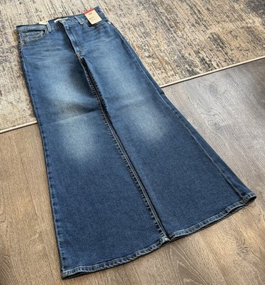 New Women s Levi s Ribcage Bell Jeans Super Hi Rise Wide Leg Faded Blue 31x32