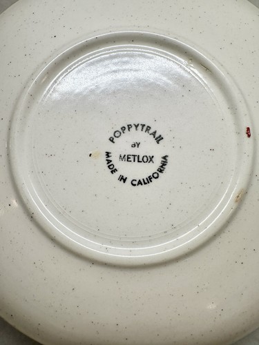 POPPYTRAIL, BY METLOX, GRAVY BOAT WITH ATTACHED UNDER PLATE - Picture 9 of 11