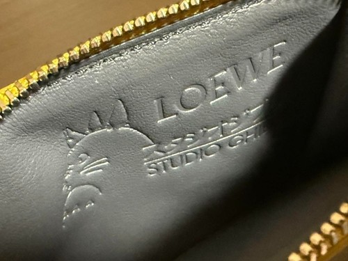 LOEWE Studio Ghibli Howl's Moving Castle Nabo Estuche para Monedas Portatarjetas Amarillo - Imagen 7 de 13