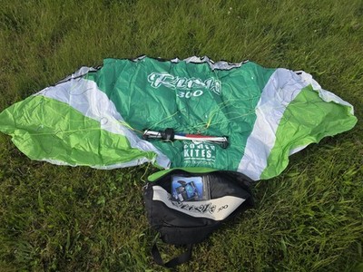 Rush 300 Kiteboarding Power Kite w/ Control Bar & Bag