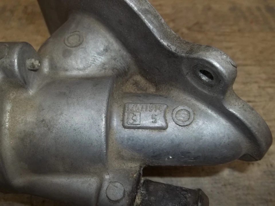 93-05 Cadillac Deville Eldorado Seville Engine Water Pump Thermostat Housing - Image 2 of 4