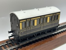 OO Hornby R213 GWR 4-Wheel Coach - (EXCELLENT)