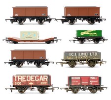 HORNBY 'OO' GAUGE LOT OF 8 MINERL/PLANK/FLAT/CONTAINER WAGONS