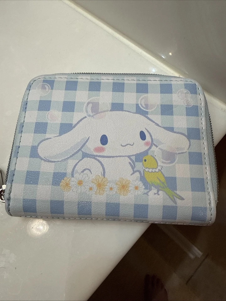 Cartera Loungefly Sanrio Cinnamoroll Daisy Gingham Foto 2 de 3