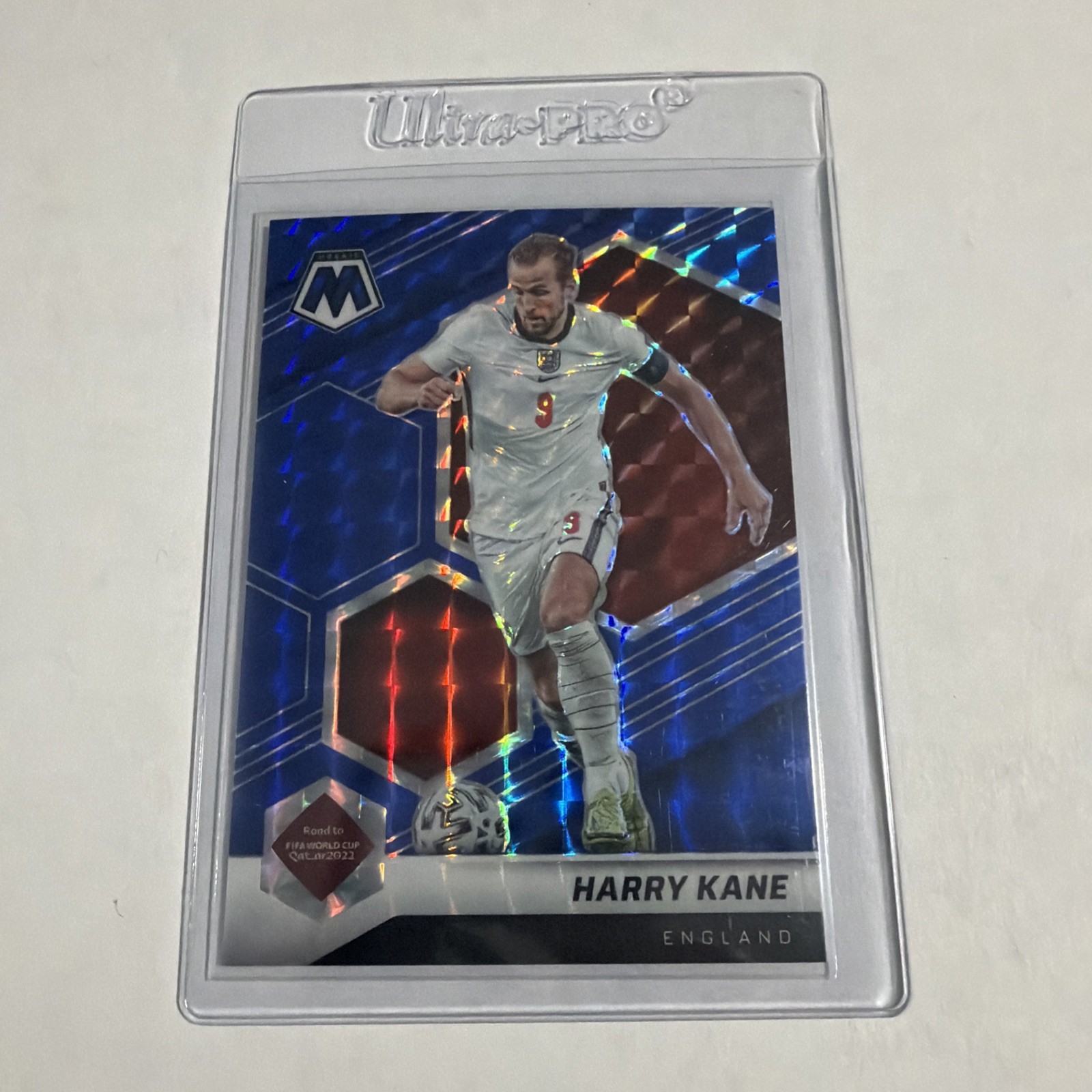 2021-22 Panini Mosaic FIFA Road to World Cup Blue Prizm /99 Harry Kane #35
