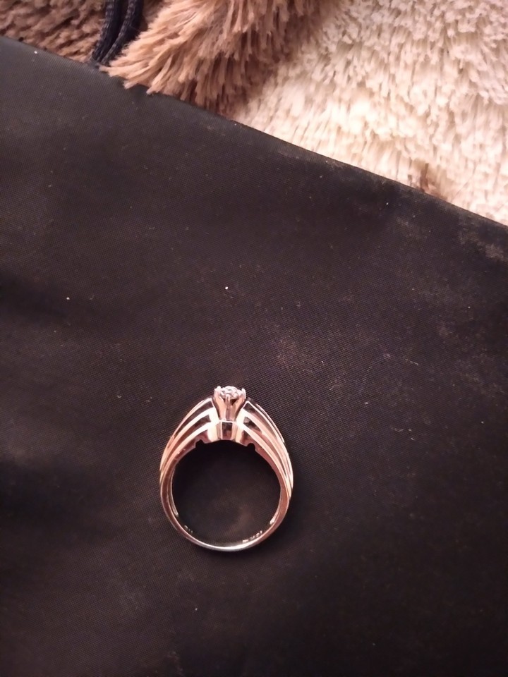 Bague Or Jaune Et Blanc 14K - 4.47g, Taille 10.75, Pierre Ovale Améthyste - Occasion