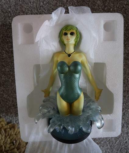 Bowen Marvel Bust Marrina Boxed Shiny LOOK!!! Namor Fantastic four Mariner - Picture 2 of 5