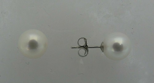 Freshwater White 8.2mm Pearl Stud Earrings 14k White Gold Post and Push Backs - Picture 2 of 3