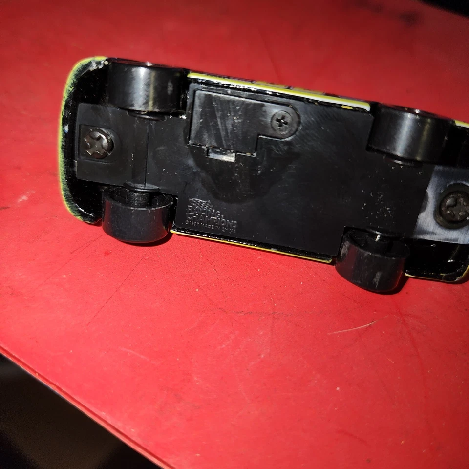 RACING CHAMPIONS #60 MARK MARTIN WINN-DIXIE 1/64 - NASCAR wSHOWCASE - Image 4 of 4