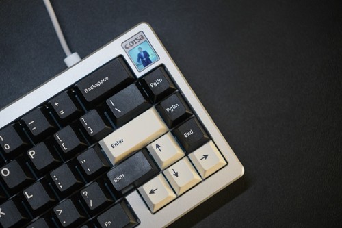 Premium Custom Mechanical Keyboard (Sounds and Looks Amazing) READ DESC!