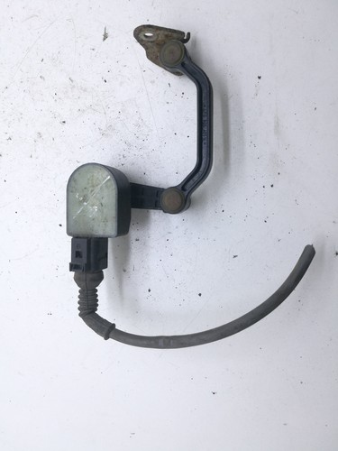 VW PASSAT B6 3C2 1.6 TDI Vorderer Rechter Niveausensor 1T0907503 77KW 2009