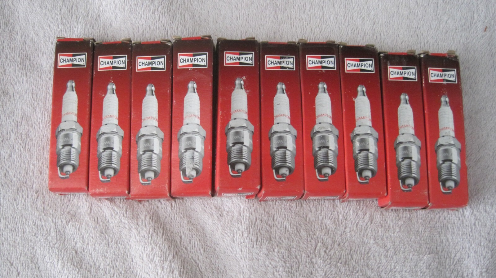 CHAMPION COPPER PLUS SPARK PLUGS # 905 RA4HC 10 PCS.