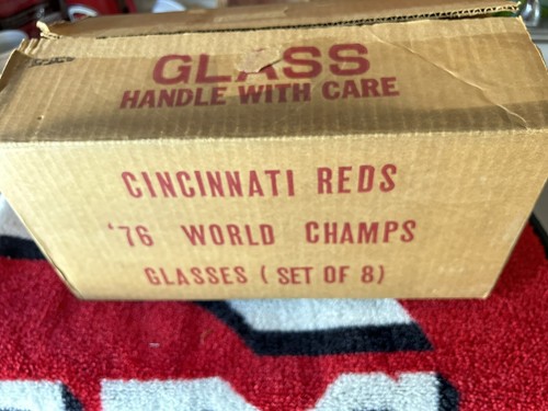 VINTAGE Cincinnati Reds 1976 World Champions Glass With Autographs, Set Of 8 - Picture 7 of 8