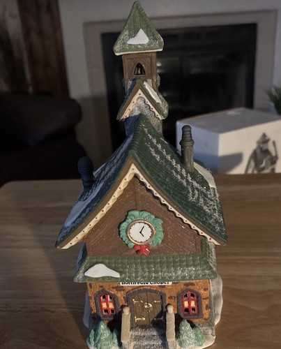 Dept 56 Heritage Village North Pole Series "North Pole Chapel" #5626-0 Mint
