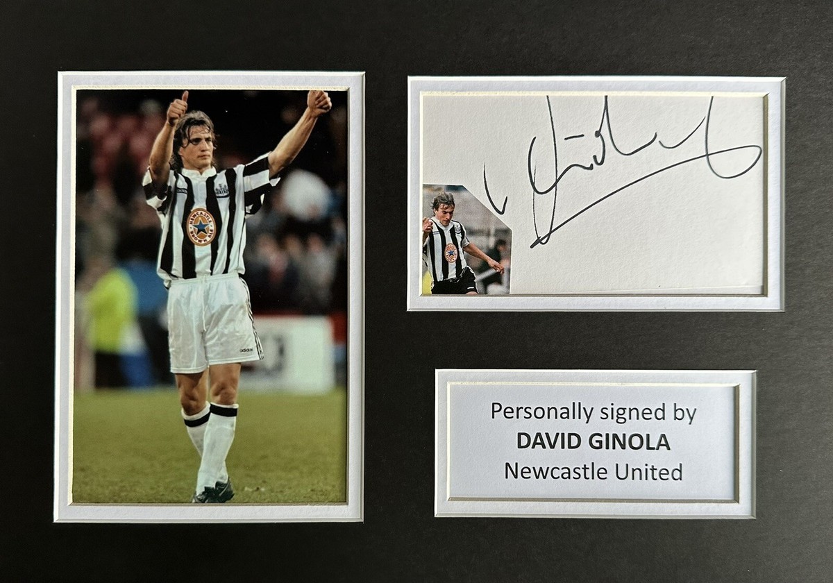 DAVID GINOLA HAND SIGNED WHITE CARD IN A4 NEWCASTLE UNITED DISPLAY