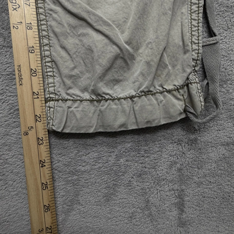 Pantalones capri Rock Revival Cargo para mujer 31 bolsillos de carga caqui cordón Foto 4 de 4