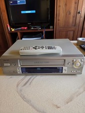Aiwa 6HEAD Hi-Fi Stereo VHS Video Recorder FX71 mit Fernbedienung und Anleitung