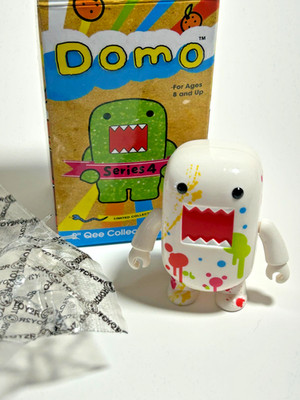 TOY2R 2012 DOMO SERIES 4 PAINT SPLATTER QEE DARK HORSE DESIGNER ART TOY