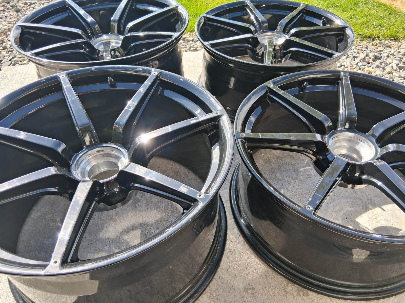 Lamborghini Huracan Front Wheel lock nut Black