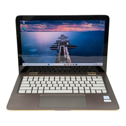 HP 13-4204ng 13,3" Laptop | i7-6560U | 8GB RAM | 256GB SSD | Win 11 | Akku DEF