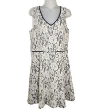 Ann Taylor Womens Dress 8 Gray White Lace Floral Fit and Flare Lined V Neck Zip