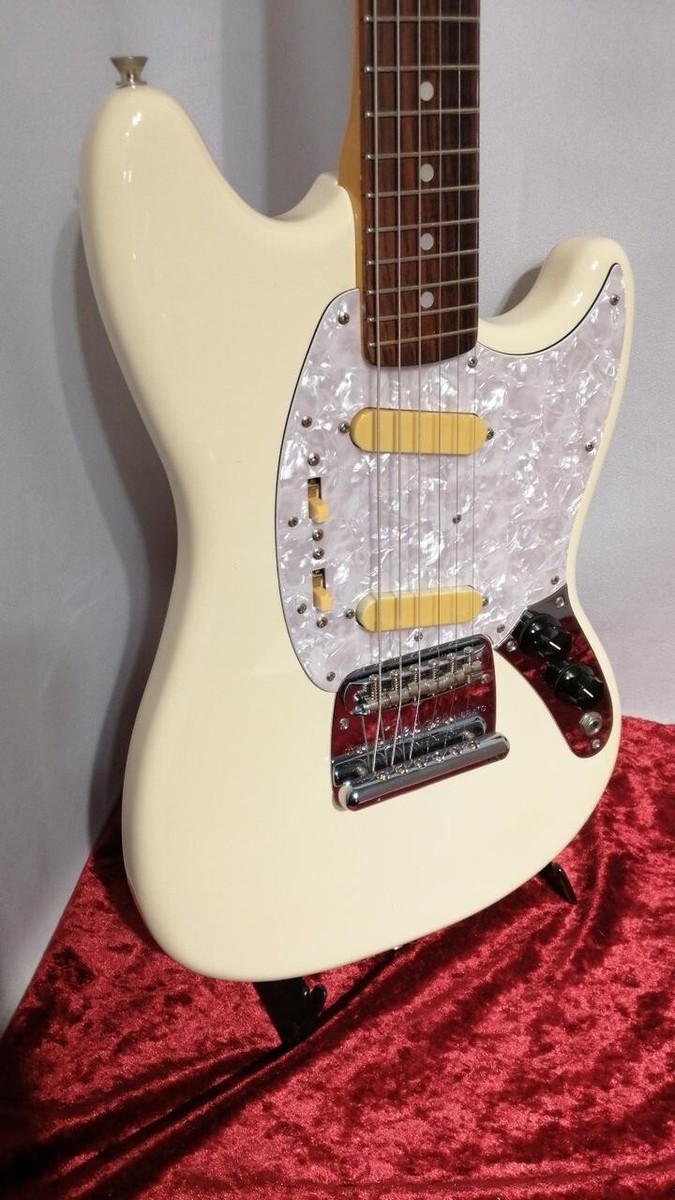 Fender Japan Mustang MG65 Electric Guitar 2000's Crafted in Japan