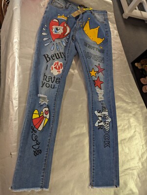 H  womens Denimland juniors L blue jeans denim IM not your queen Im a rockstar