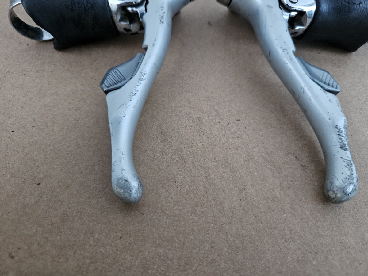 デュラエースDURA-ACE7400シフター Shimano Dura Ace 7400 8 Speed STI Shifters 3x8 ST-7400 Japan