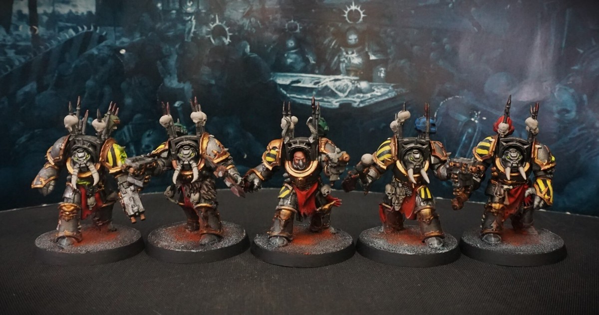 ウォーハンマー　塗装済み　Chaos Terminator Squad Warhammer 40K: Chaos Space Marine - Chaos Terminator Squad