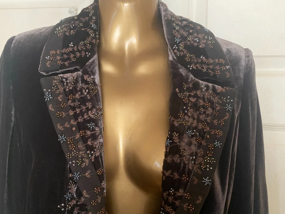 Abrigo LAURA ASHLEY Marrón Terciopelo Forrado de Seda con Bordado y Adorno de Cuentas UK8 Foto 4 de 4