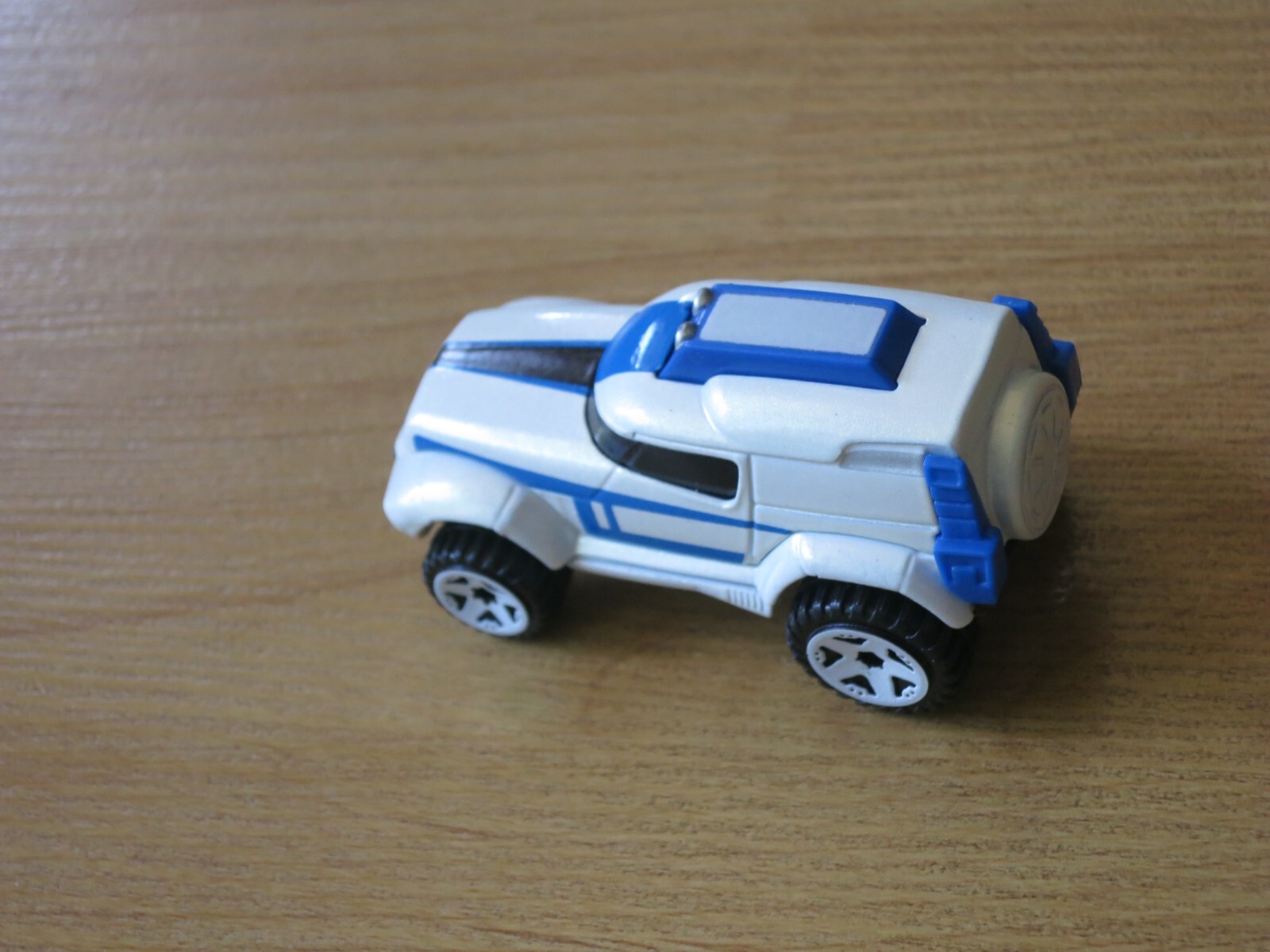 Picture 4 of 8