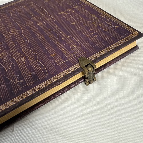Nuevo Diario Paperblanks Ultra Forrado 7x9" BEETHOVEN 25º Cumpleaños Edición Especial - Imagen 3 de 7