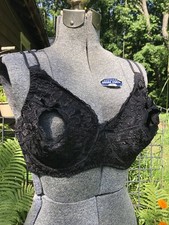 Vintage Lace Pin Up Lingerie Bra 40 B/C