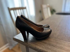 SOFFT Premier Women's Mandy Platform Ortholite Footbed Heels Size 6