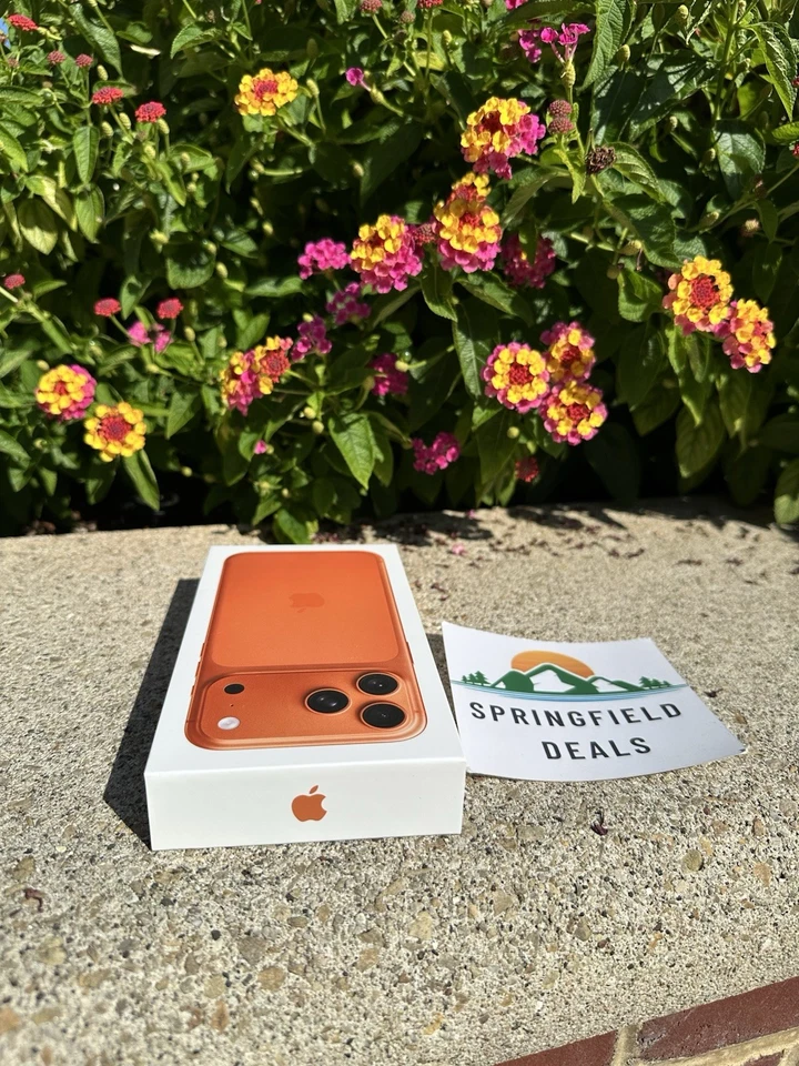 Apple iPhone 17 Pro Max UNLOCKED 256GB Cosmic Orange NEW ✅ SHIPS TODAY ✅ NEW 🌎 - Image 2 of 4