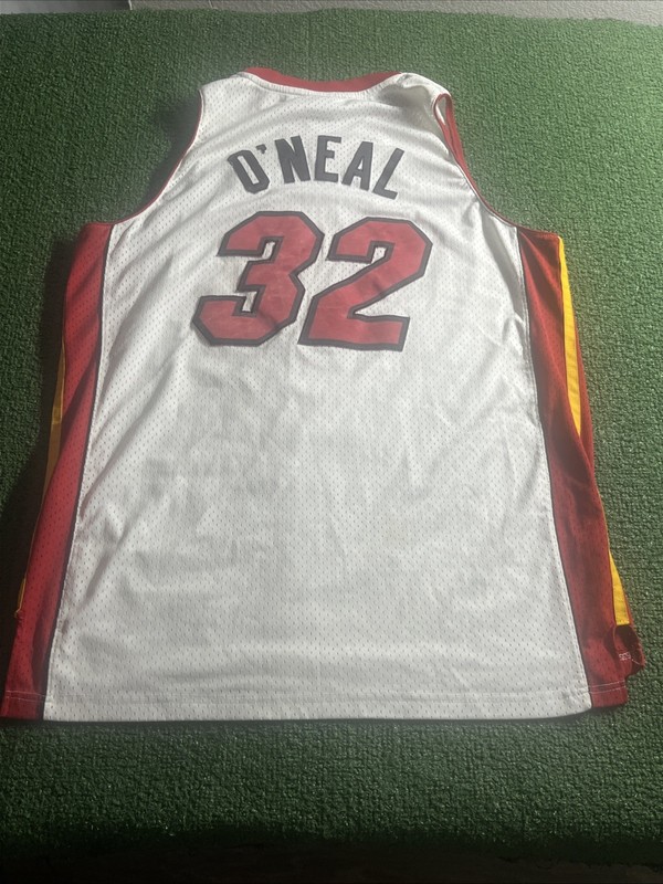 Heat Jersey Shaquille O’Neal 32 Miami  Mensn Extra Large White Stitched Reebok