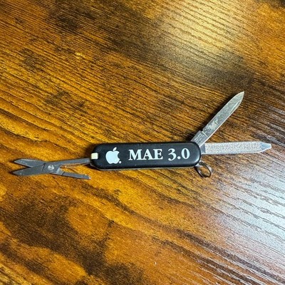 Victorinox Classic SD Swiss Army Knife 58mm Black Apple MAE 3.0 Promo