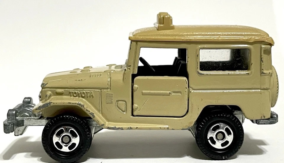 😎 Tomica de colección - Coches de bolsillo - Tostado Toyota Land Cruiser coche diecast Japón Foto 3 de 4