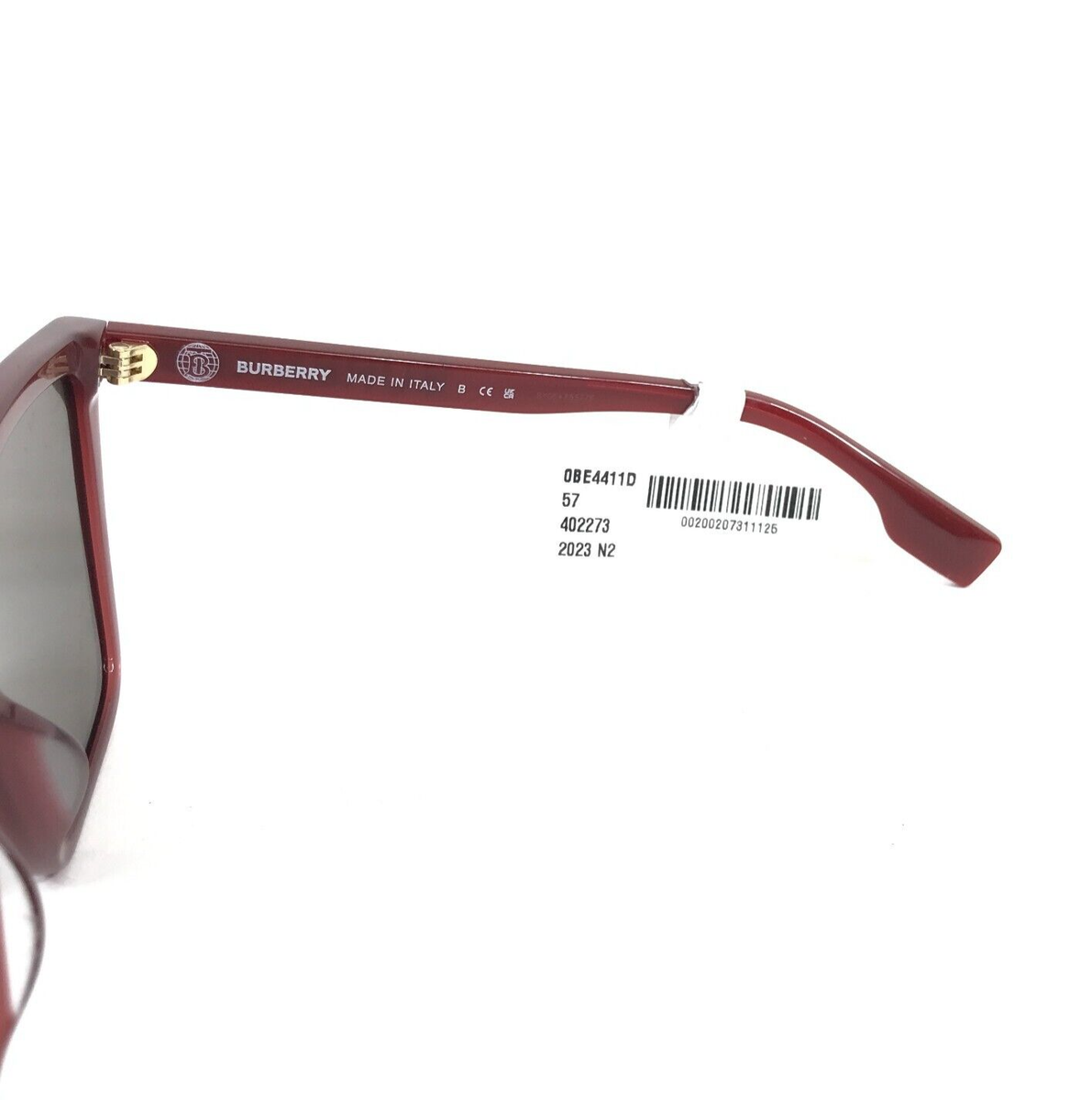 Burberry Sunglasses B4411-D 4022/73 Red Oversized Square Burberry Sunglasses B4411-D 4022/73 Red Oversized Square