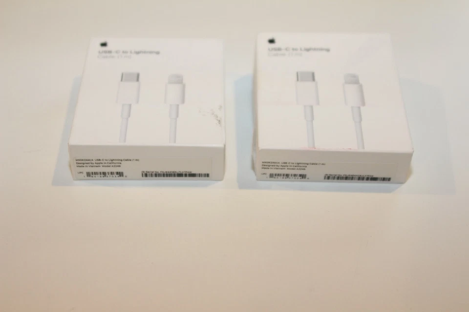 GENUINE Apple USB-C to Lightning (1m) Cable 2 PACK  MQGJ2AM/A OPEN BOX - Image 3 of 3