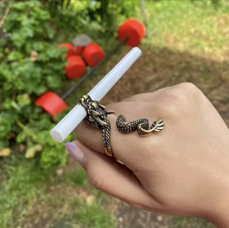 Weed ring shop holder