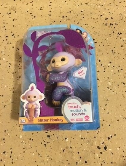 WowWee AUTHENTIC Fingerlings Glitter Monkey Kiki (Purple Glitter)