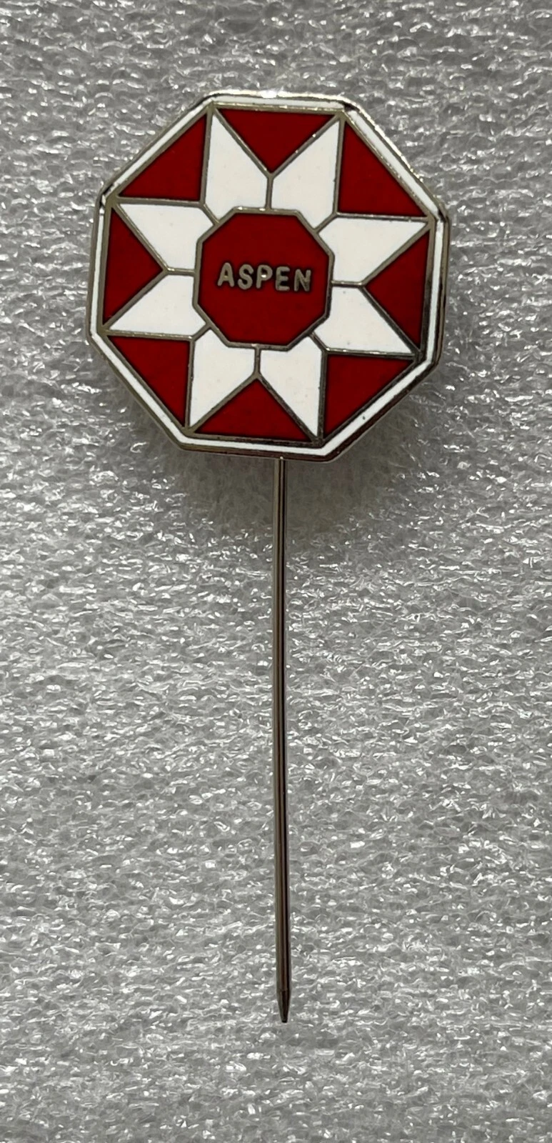 VINTAGE 70'S 1" ASPEN ENAMEL LAPEL STICK PIN, SNOWFLAKE