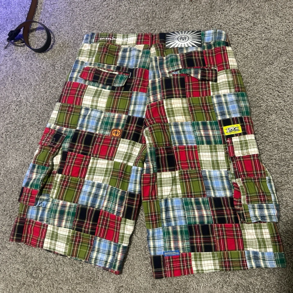 PUNKANDYO plaid Shorts Size 34 - Image 2 of 3